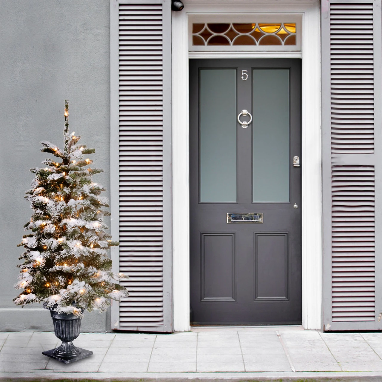 4' Pre-lit Potted Snowy Camden Entrance Artificial Christmas Tree – Clear Lights 5 4' Pre-lit Potted Snowy Camden Entrance Artificial Christmas Tree – Clear Lights - Image 3