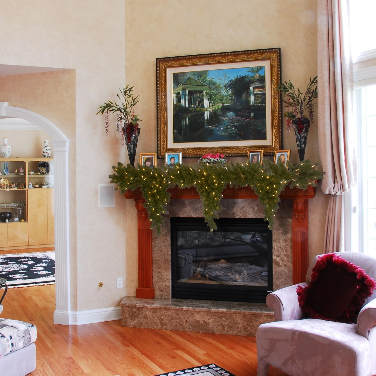 6' Pre-Lit Downswept Douglas Fir Teardrop Artificial Christmas Garland - Clear Lights 4 6' Pre-Lit Downswept Douglas Fir Teardrop Artificial Christmas Garland - Clear Lights - Image 2