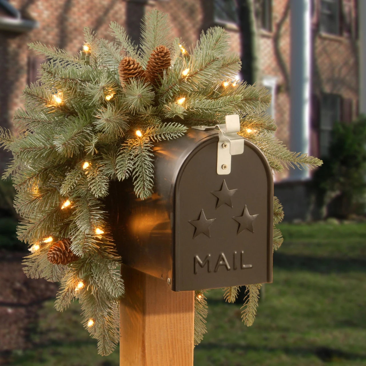 36" Pre-Lit Arctic Spruce Mailbox Swag - Clear LED Lights 5 36" Pre-Lit Arctic Spruce Mailbox Swag - Clear LED Lights - Image 3
