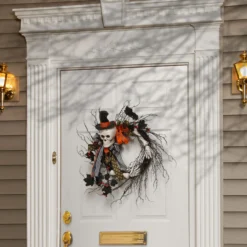Skeleton With Necktie Ribbons Halloween Wreath, Black And White 24-Inch -Noel Twinkle Shop dnat rah w060931a 2 86433.1667490384
