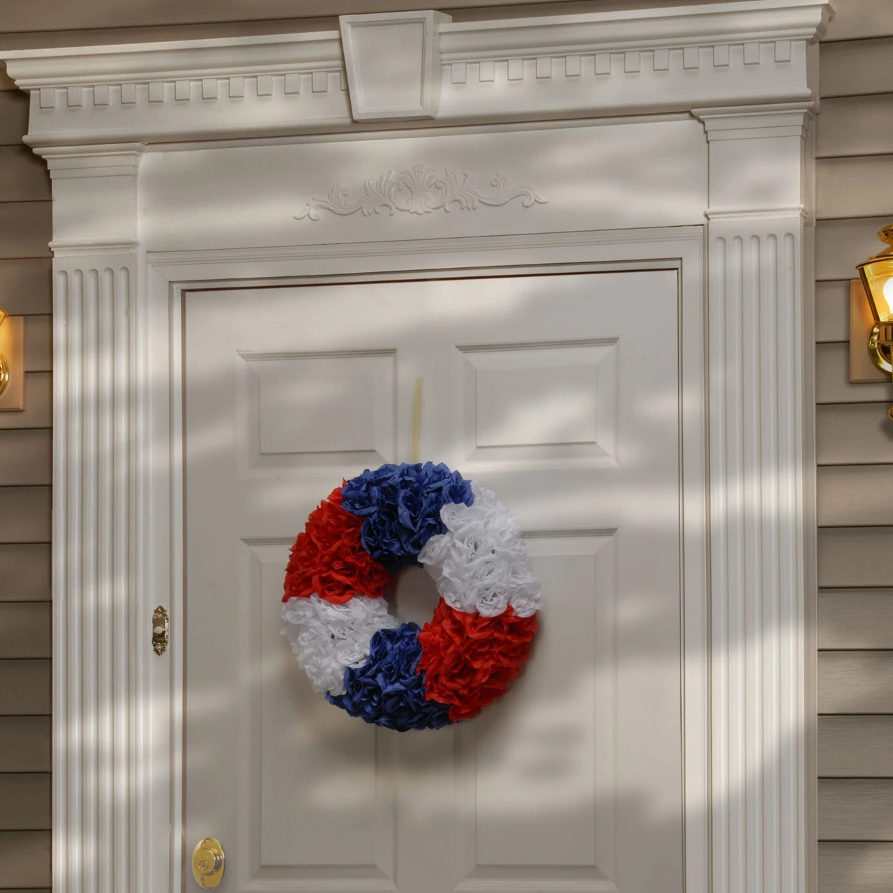18" Patriotic Rose Wreath 6 18" Patriotic Rose Wreath - Image 4