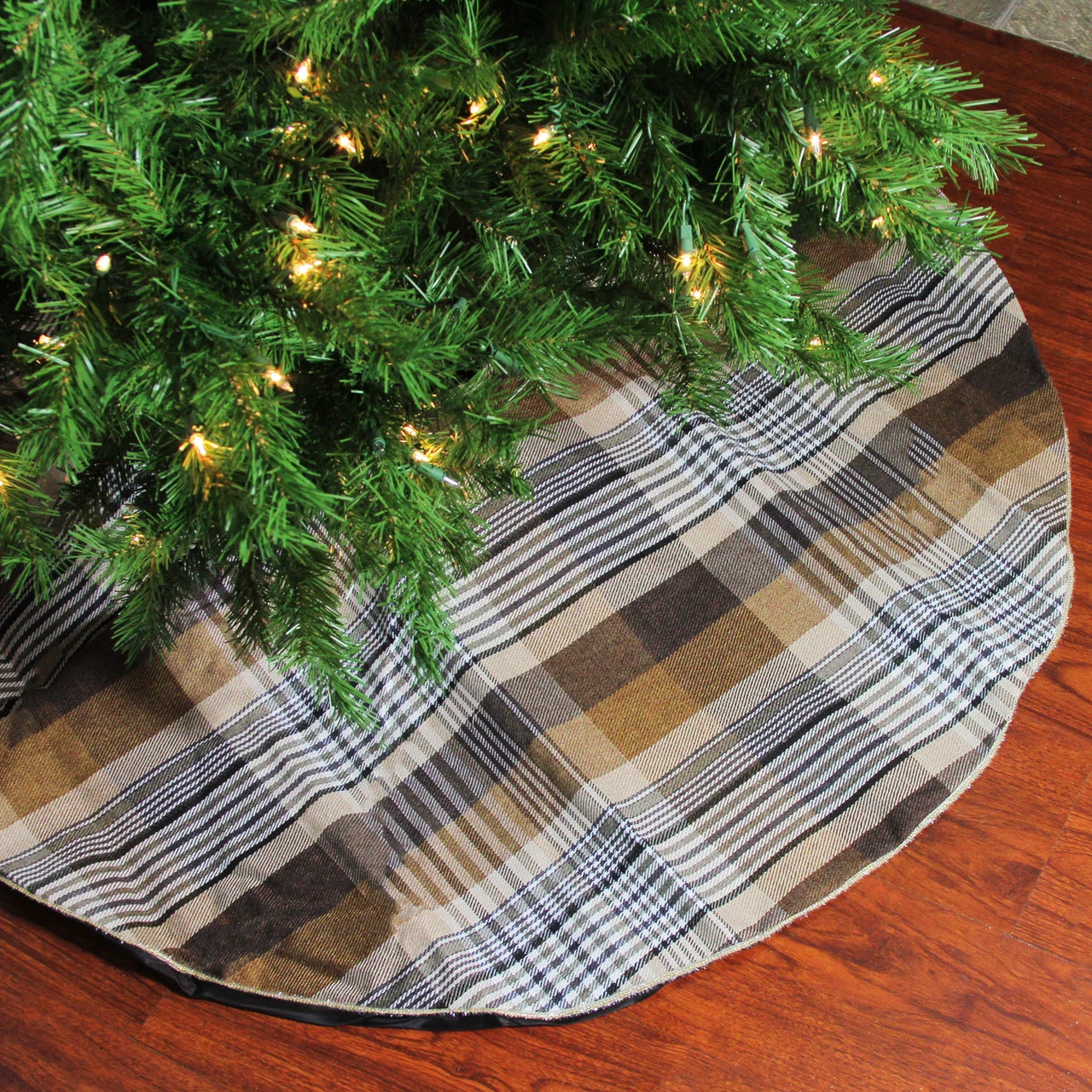 48" Brown Plaid Rustic Woodland Christmas Tree Skirt With Gold Trim 3 48" Brown Plaid Rustic Woodland Christmas Tree Skirt With Gold Trim