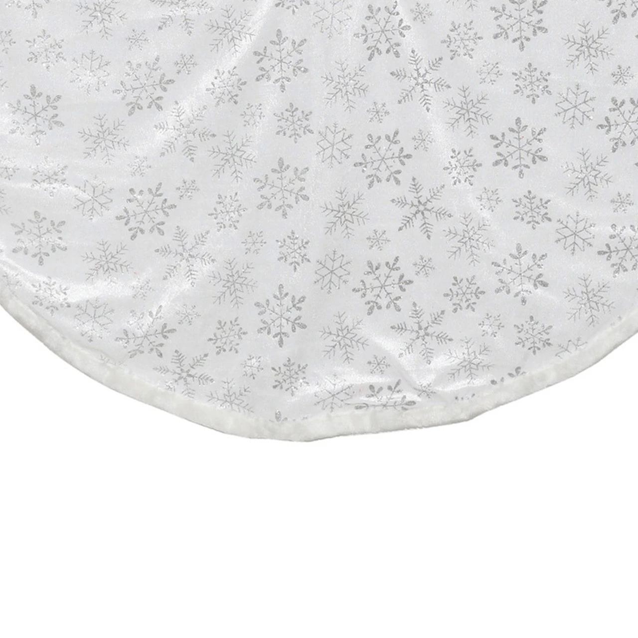 48" Silver And White Snowflakes Christmas Tree Skirt 5 48" Silver And White Snowflakes Christmas Tree Skirt - Image 3