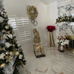 Vegas Gold 3-Finish Shatterproof Ball Christmas Wreath - 24-Inch, Unlit 9 Vegas Gold 3-Finish Shatterproof Ball Christmas Wreath - 24-Inch, Unlit -Noel Twinkle Shop northlight20sm91056 cxpic 09320.1669140296