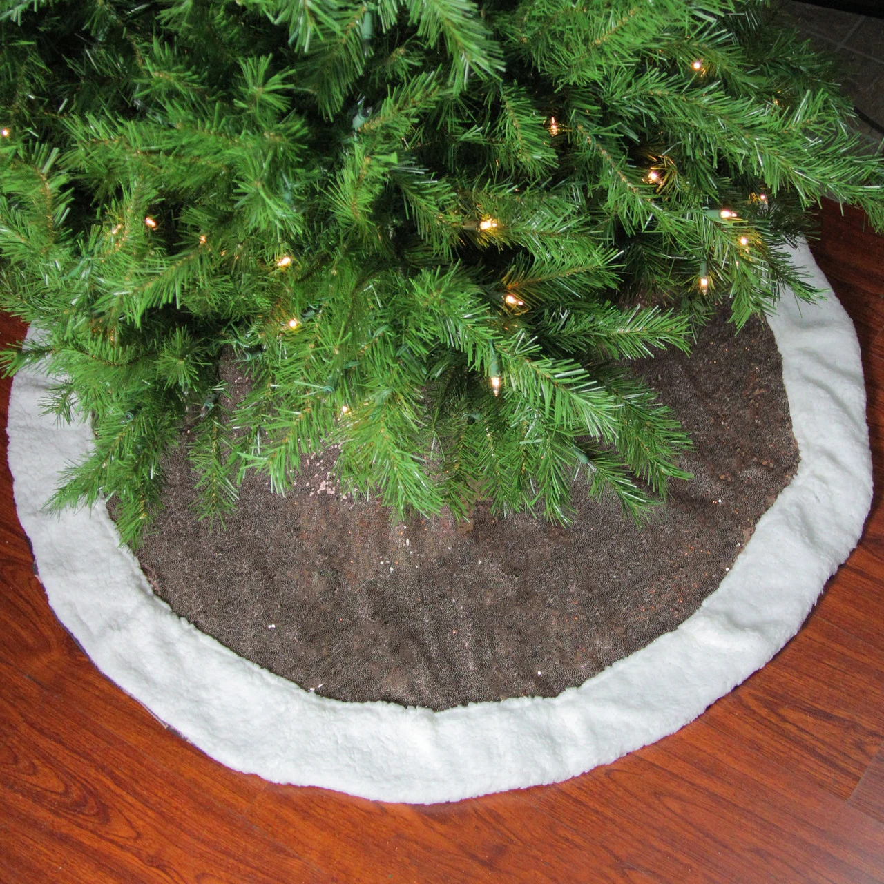 47" Brown And White Paillette Sequins Round Christmas Tree Skirt 3 47" Brown And White Paillette Sequins Round Christmas Tree Skirt