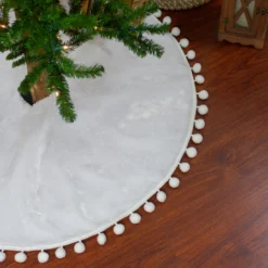 48" White Christmas Tree Skirt With A Pom Pom Border