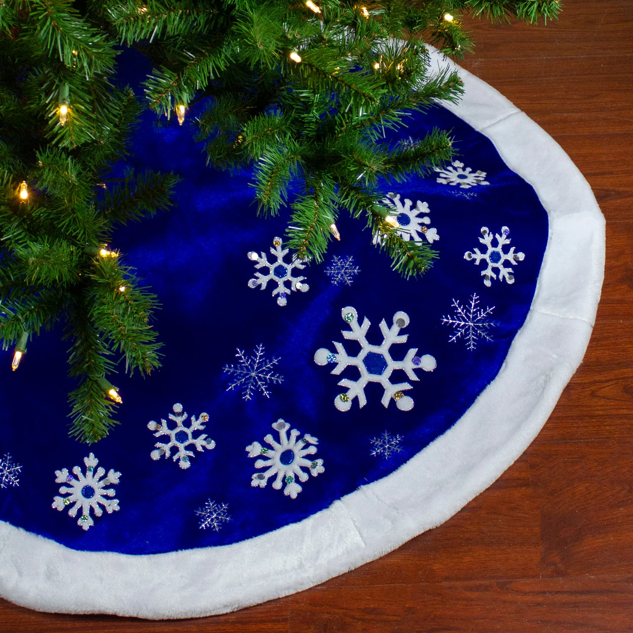 48" Blue Velveteen Snowflake Christmas Tree Skirt With Faux Fur Trim 4 48" Blue Velveteen Snowflake Christmas Tree Skirt With Faux Fur Trim - Image 2