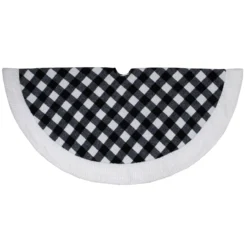 48" Black And White Buffalo Plaid Christmas Tree Skirt With Sherpa Trim 6 48" Black And White Buffalo Plaid Christmas Tree Skirt With Sherpa Trim -Noel Twinkle Shop northlight l27901 3 97362.1667529978