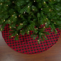 48" Red And Black Buffalo Plaid Christmas Tree Skirt 7 48" Red And Black Buffalo Plaid Christmas Tree Skirt -Noel Twinkle Shop northlight lt90732 4 14765.1667576857