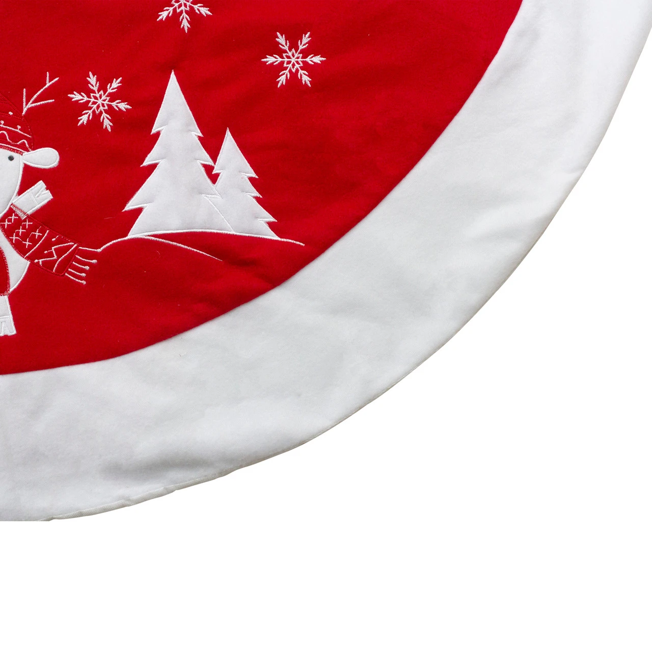 48" Red And White Winter Reindeer Embroidered Christmas Tree Skirt 5 48" Red And White Winter Reindeer Embroidered Christmas Tree Skirt - Image 3