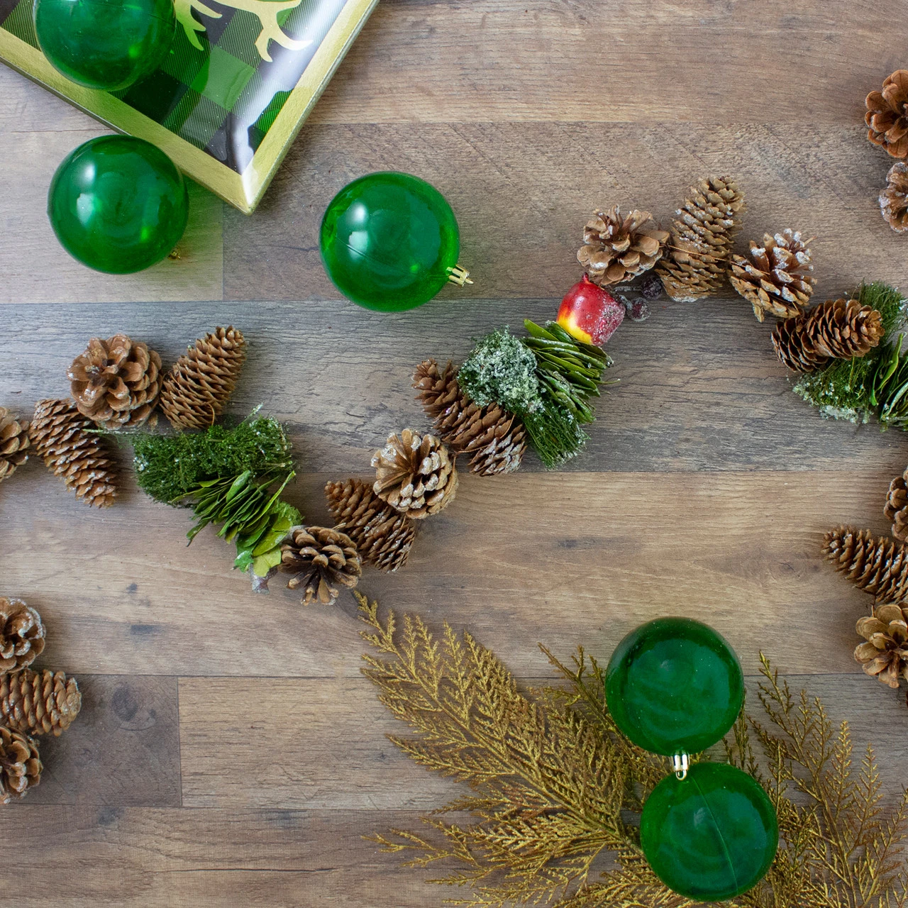 5' X 5.25" Apples And Pine Cone Artificial Christmas Garland - Unlit 4 5' X 5.25" Apples And Pine Cone Artificial Christmas Garland - Unlit - Image 2