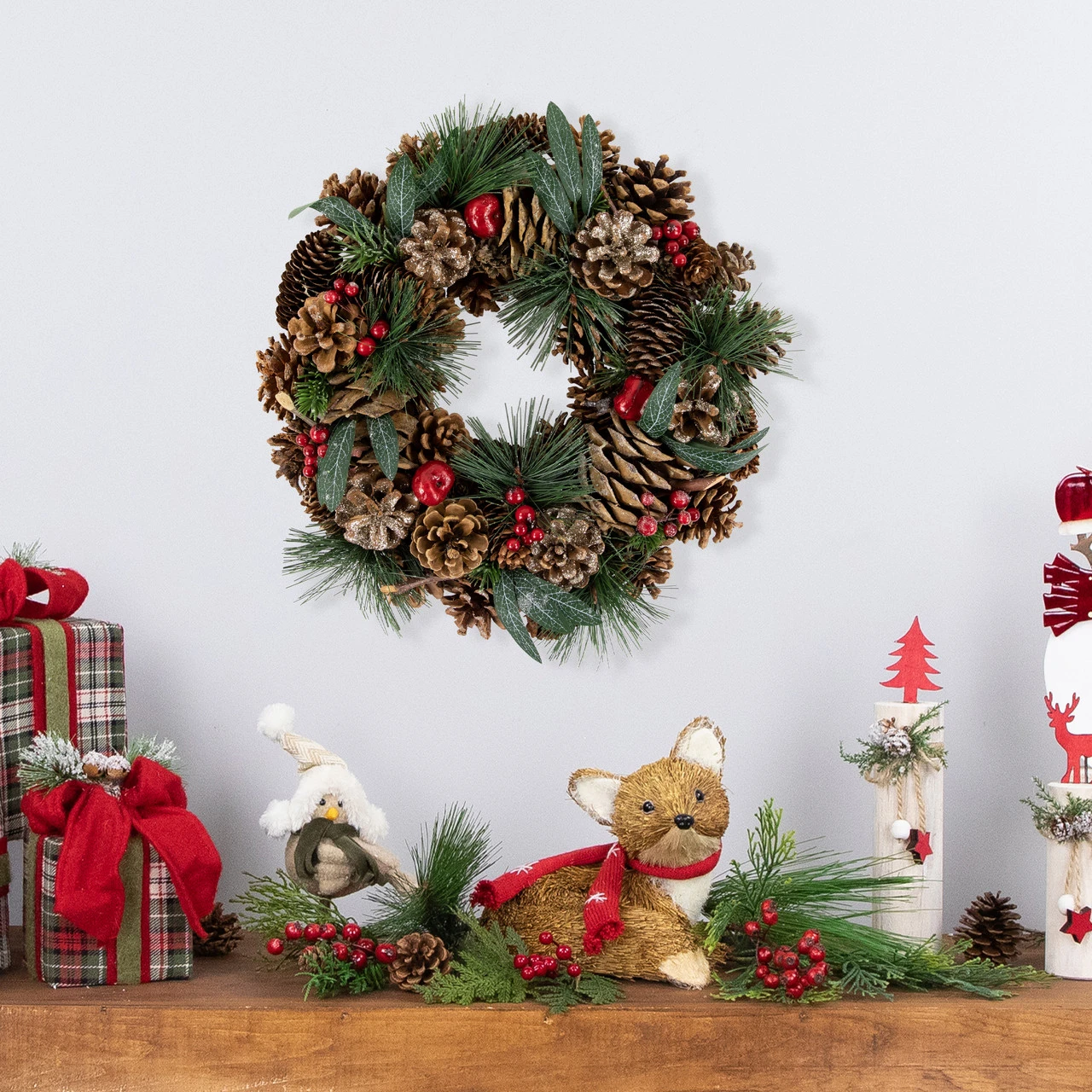 Green Mixed Foliage And Apple Artificial Christmas Wreath, 13.75-Inch, Unlit 4 Green Mixed Foliage And Apple Artificial Christmas Wreath, 13.75-Inch, Unlit - Image 2