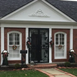 Traditional Colors 2-Finish Shatterproof Ball Christmas Wreath, 24-Inch 15 Traditional Colors 2-Finish Shatterproof Ball Christmas Wreath, 24-Inch -Noel Twinkle Shop northlight sm91059 4 cxpic 80917.1677518924