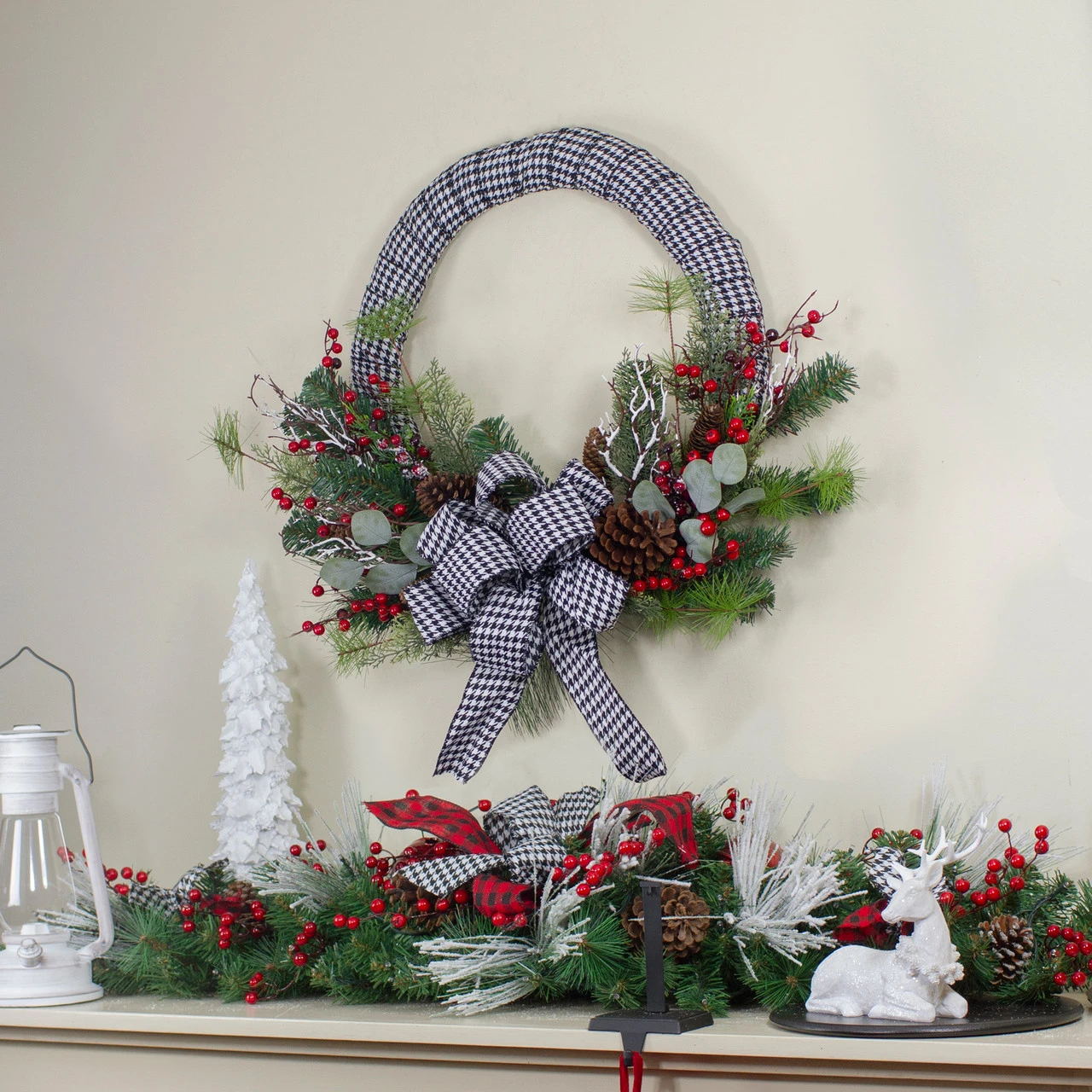 Black And White Houndstooth And Berry Artificial Christmas Wreath - 24-Inch, Unlit 4 Black And White Houndstooth And Berry Artificial Christmas Wreath - 24-Inch, Unlit - Image 2
