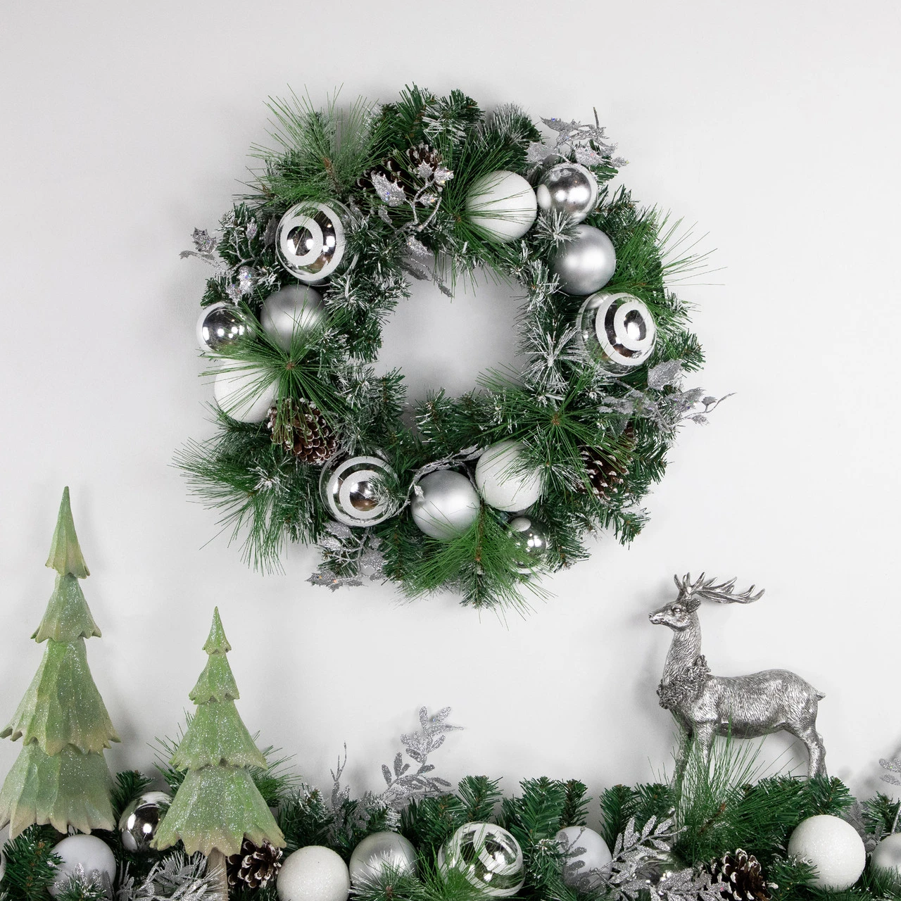 Green Pine Needle Wreath With Pinecones And Christmas Ornaments, 24-Inch, Unlit 4 Green Pine Needle Wreath With Pinecones And Christmas Ornaments, 24-Inch, Unlit - Image 2