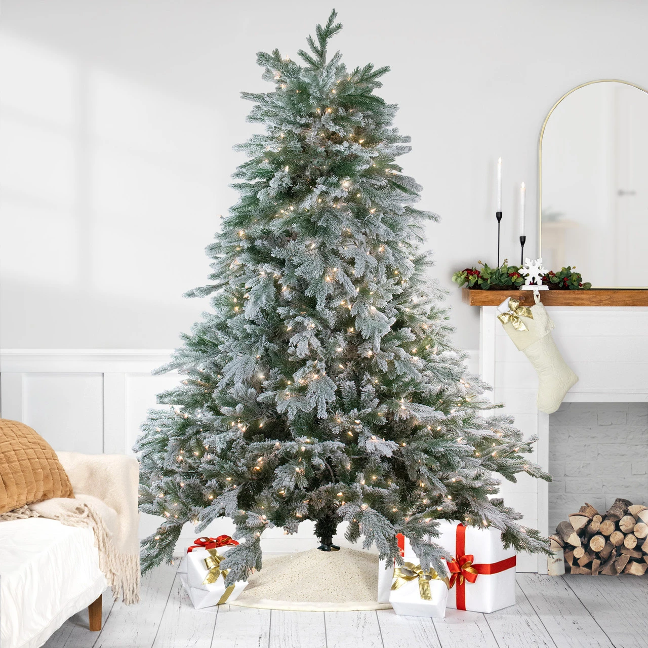 7.5' Pre-Lit Full Frosted Butte Fir Artificial Christmas Tree - Clear Dura-Lit Lights 3 7.5' Pre-Lit Full Frosted Butte Fir Artificial Christmas Tree - Clear Dura-Lit Lights