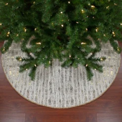 48" Cream And Gold Wood Grain Pattern And Faux Fur Christmas Tree Skirt