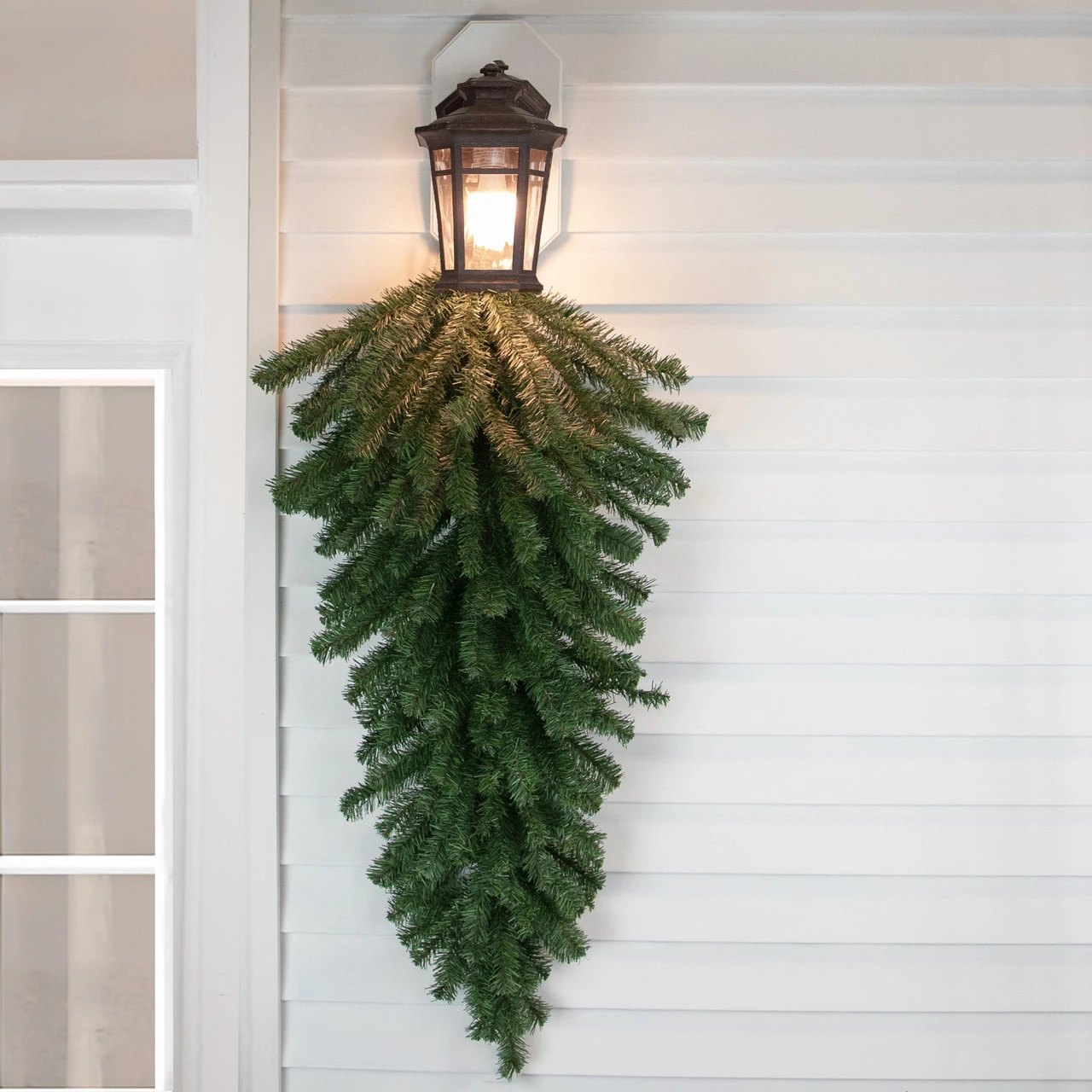 48" Canadian Pine Christmas Teardrop Swag - Unlit 4 48" Canadian Pine Christmas Teardrop Swag - Unlit - Image 2