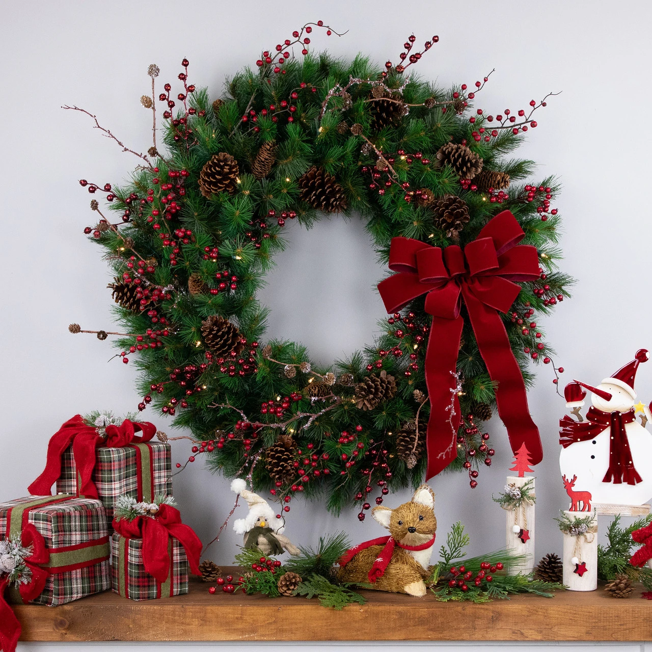 48" Pre-Lit Royal Oregon Pine Artificial Christmas Wreath - Clear Lights 4 48" Pre-Lit Royal Oregon Pine Artificial Christmas Wreath - Clear Lights - Image 2
