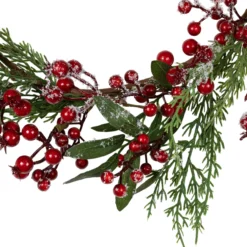 Frosted Red Berries With Leaves And Pine Artificial Christmas Wreath, 18-inch, Unlit -Noel Twinkle Shop northlight yk93252 3 95088.1678118186