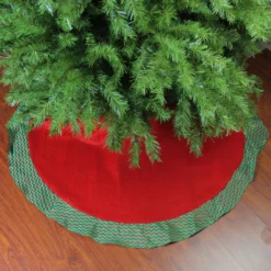 46.5" Red And Green Glittered Chevron Border Christmas Tree Skirt 7 46.5" Red And Green Glittered Chevron Border Christmas Tree Skirt -Noel Twinkle Shop stnickschoice 2484811 1lo green 2 10753.1667528340